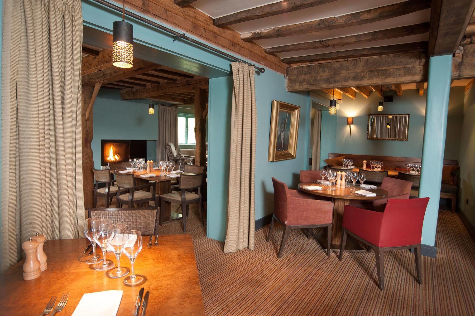 Cock O' Barton Hotel Coddington  Eksteriør billede